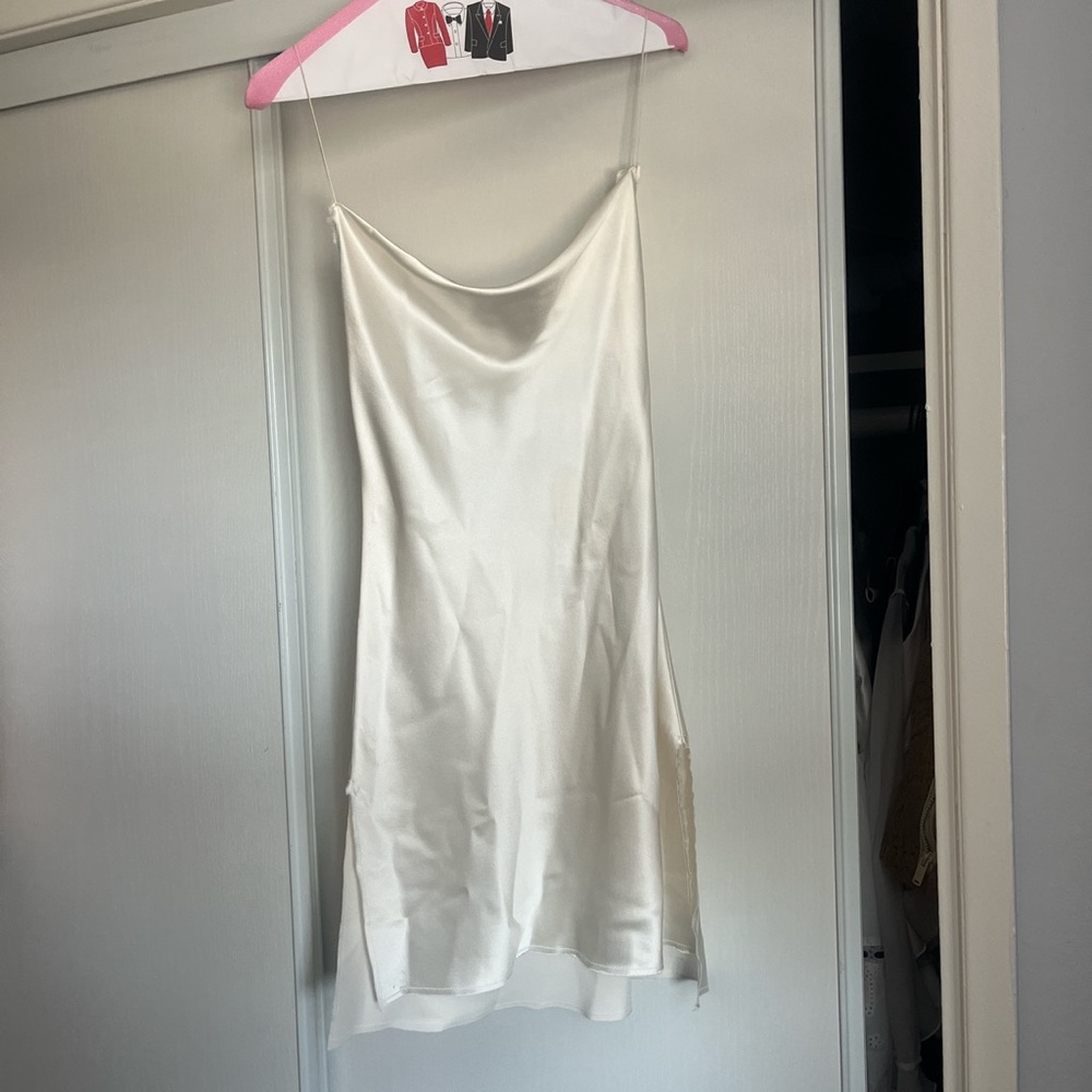 Are you am I Nique dress